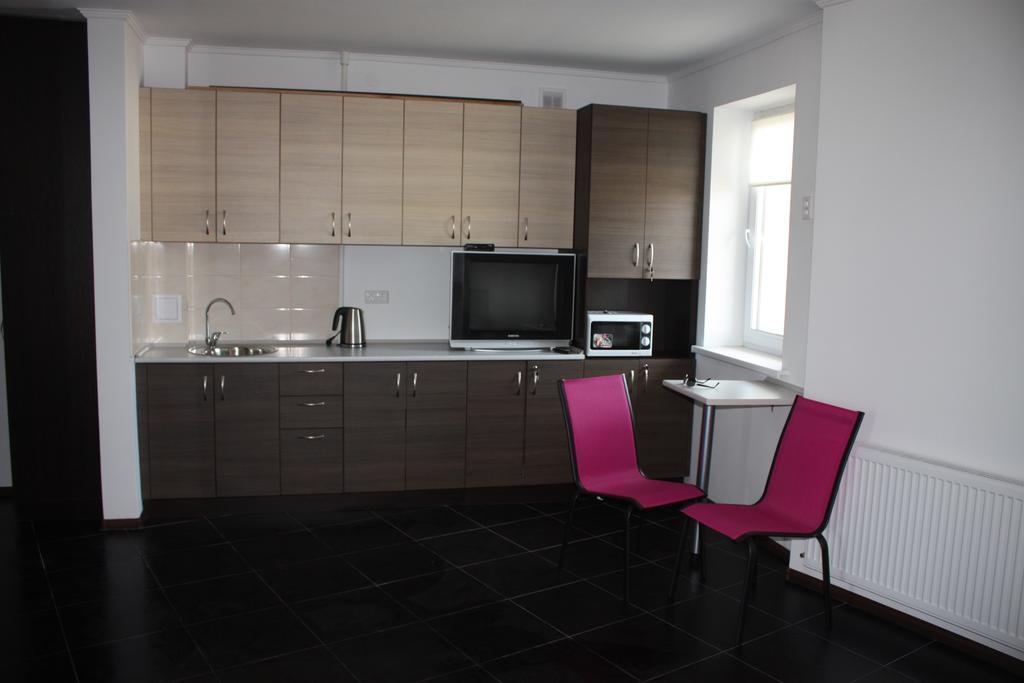 Suite On Railway Station Ivano-Frankivs'k Bilik gambar